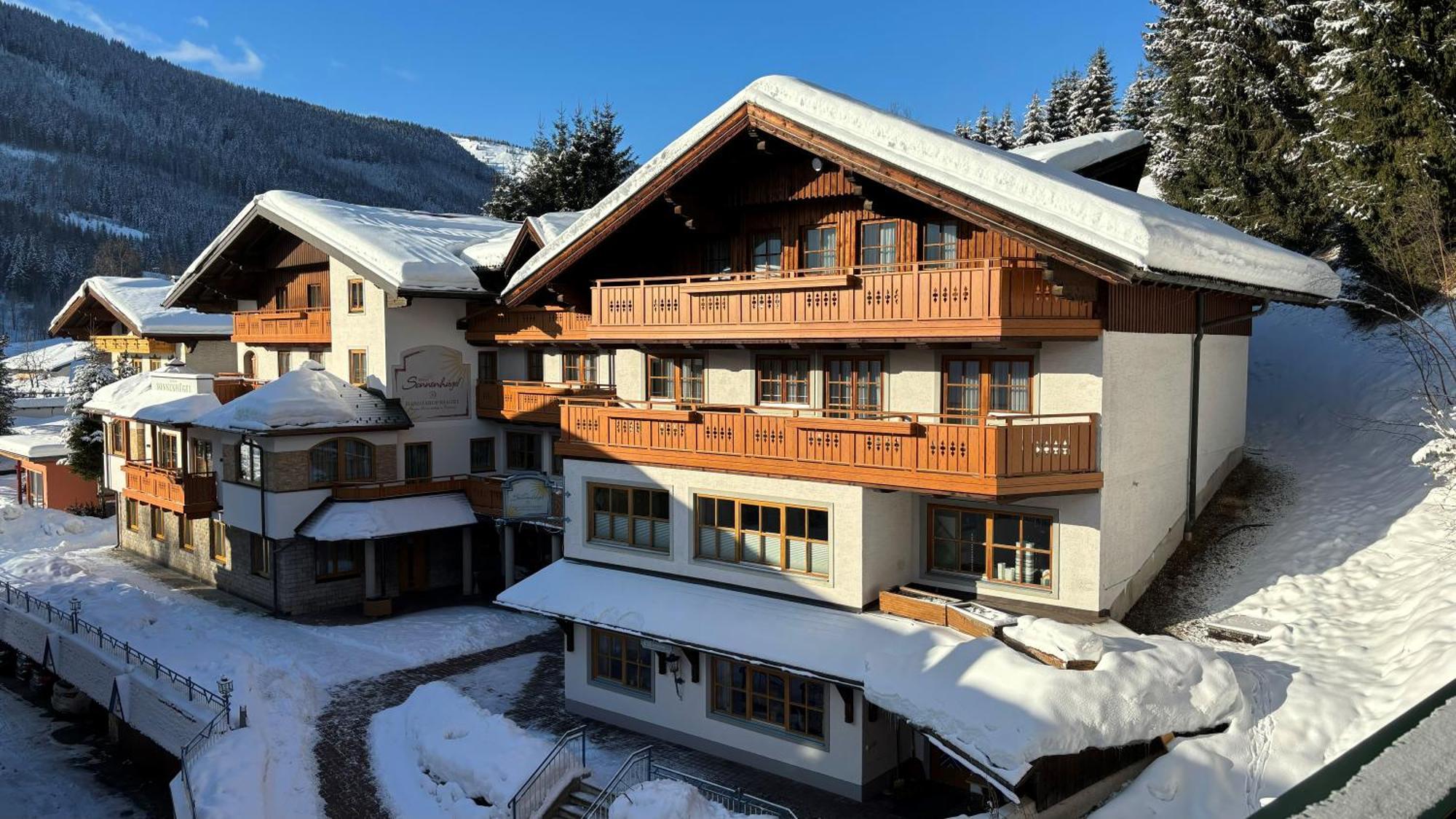 Hotel Am Sonnenhuegel Filzmoos Exteriör bild